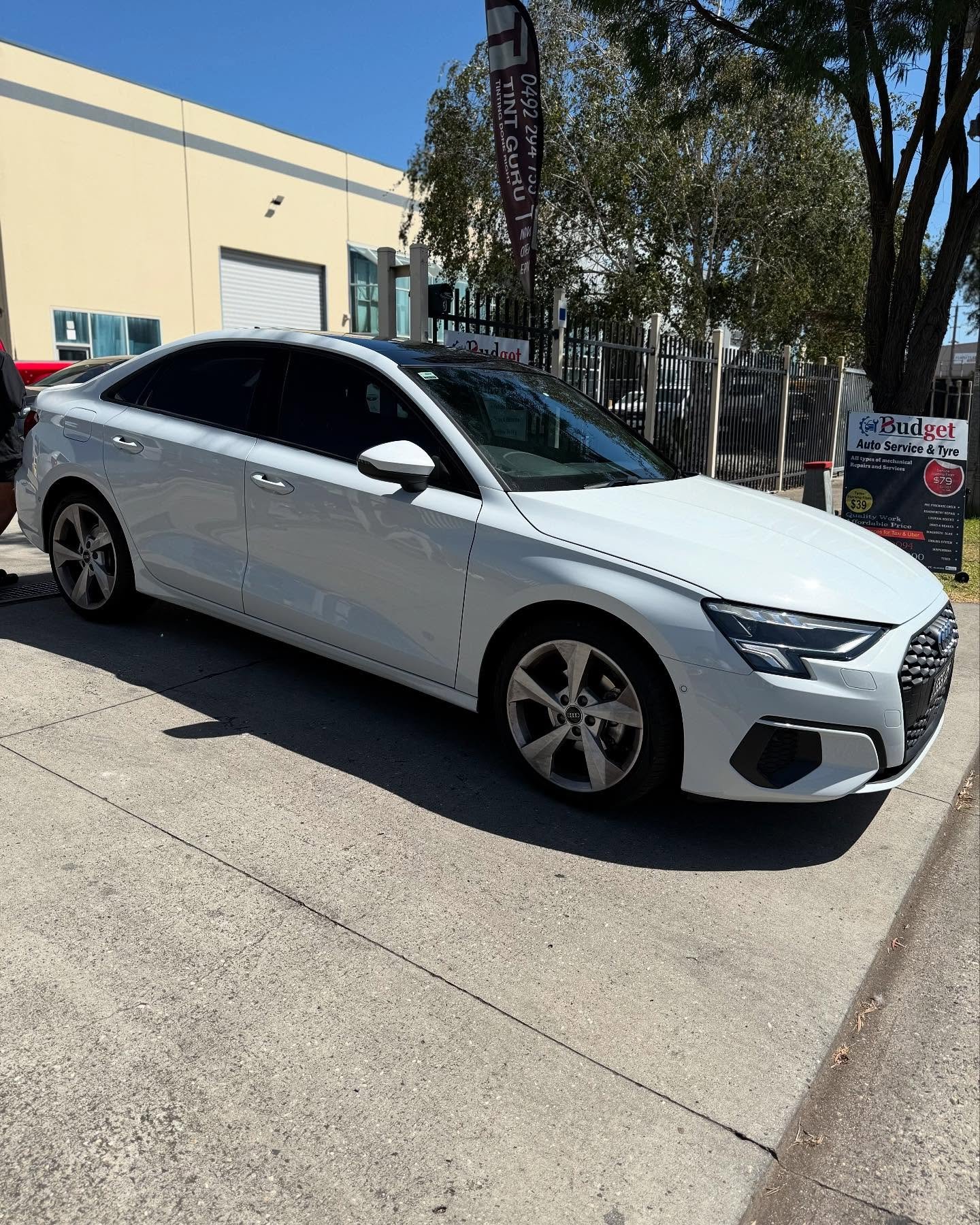 Automotive wheel and detailing
